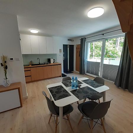 Komfortowy Apartament Dwupoziomowy W Cichej Okolicy Pobierowo Exteriör bild